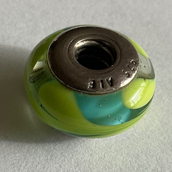 Pandora mruno glass charm - Picture 2 of 3